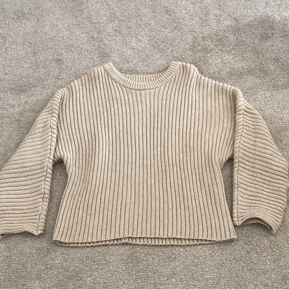 Industry Elegant Beige Ribbed Sweater medium - Picture 3 of 5